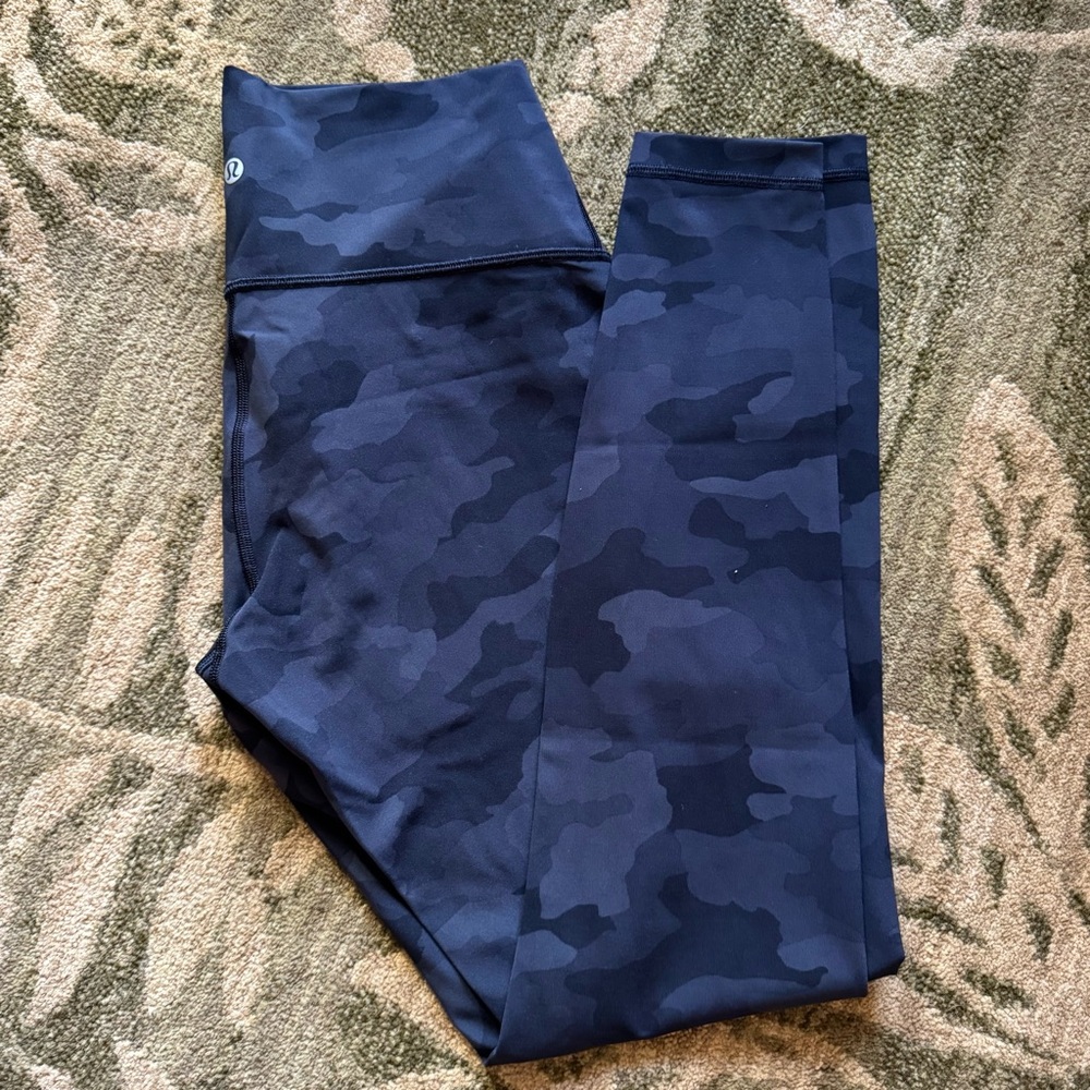 Lululemon Camo High-Rise Leggings - Picture 9 of 11